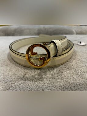 Gucci Cream Leather Belt with Gold GG Buckle - thin